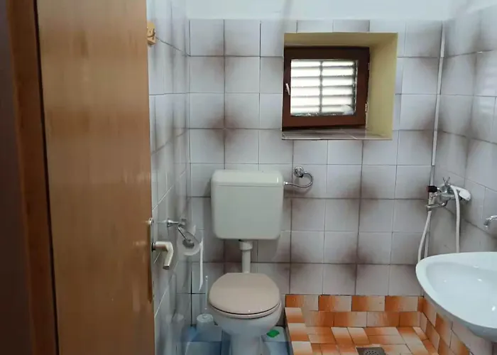 Viki - One Bedroom House * Čara